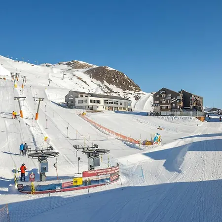 Taubenhaus Og Appartement Fiesch